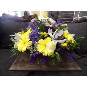 Sympathy Cemetery Flower Arrangement > Exclusive Plastic Tray >model 404