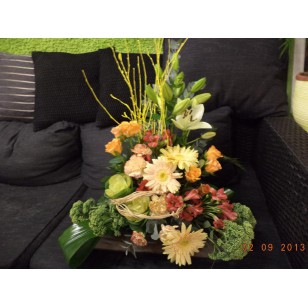 Sympathy Cemetery Flower Arrangement ( Exclusive Plastic Tray ) >model 409