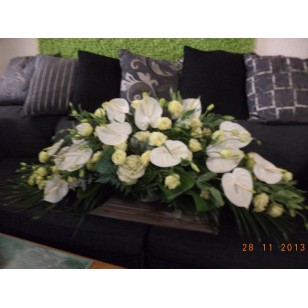 Sympathy Cemetery Flower Arrangement > Exclusive Plastic Tray >model 416